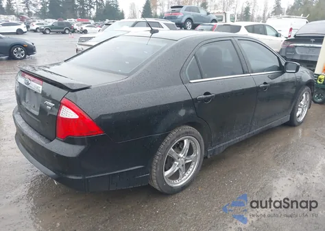 2010 Ford Fusion Sport z USA, uszkodzony, nr VIN 3FAHP0DC7AR185447